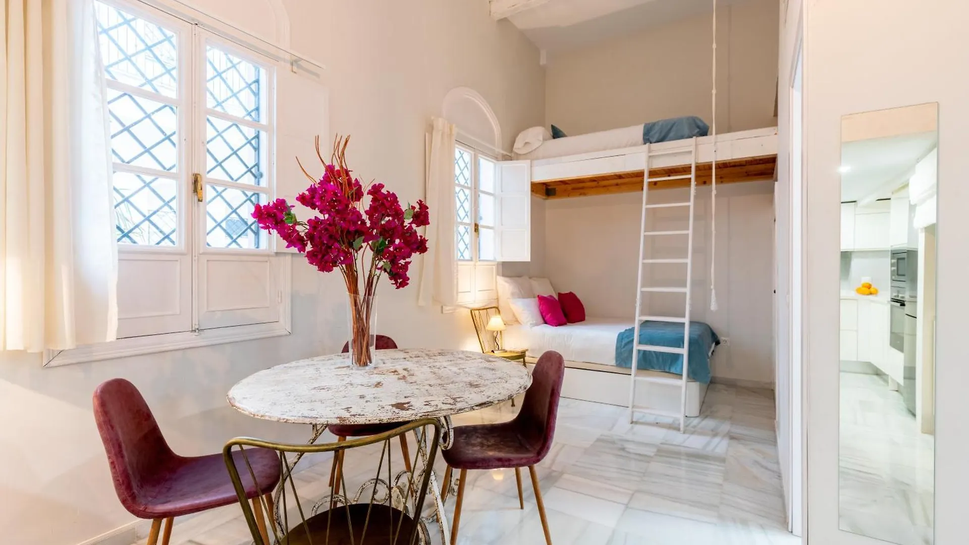 Luxury Loft By The Museum Lejlighed Sevilla 0*,  Spanien